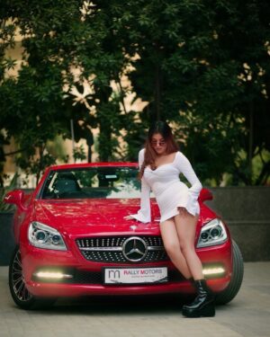 Muskan Shaikh Instagram - Chale Phir Drive Pe..?🚙♠️🔥

#instagood #fashionstyle #lifestyle #viral #postoftheday