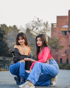 Muskan Shaikh Instagram - Good girls go to heaven and bad girls go everywhere <<<< 🖤✨🍒👽 

Edit & click 🔥✨ :  @mr_devil74_ 📸

#ashi #reelitfeelit #trendingreels #transitionreels #ootd #outfits #outfitoftheday #foryou #explore #explorepage