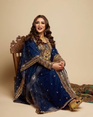 Nawal El Kuwaitia Instagram - كويتنا سدرة اللؤلؤ 🇰🇼 

Stylist : @musaed.d
Dress: @hamsakwt 
Jewelry: @ahalarbash_aqarat 
Makeup: @alabeautysalon 
Hair: @hairna_co 
Photography: @leo_graphy90