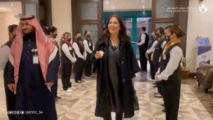 Nawal El Kuwaitia Instagram - شرّفني إختيار مركز الملك سلمان حفظه الله بأن أكون أحد سفراءه، مركز يقدّم إهتمامات كُبرى للإنسان والمجتمع 
الشّكر للقائمين على المركز وشكر خاص للأميرة الجوهرة بنت سعود على الإستقبال والرّحابة 
أعدكم بتقديم ما هو مشرف للمركز إن شاء الله
‫#مركز_الملك_سلمان_الاجتماعي‬
@kssc_sa ‏