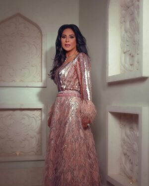 Nawal El Kuwaitia Instagram - قضيت معاكم ليلة رائعة في قطر الحبيبة بين أهلي وجمهوري الغالي 
كل الشكر لشركة ترتيب وورزنامة قطر على تنظيم هذه الليلة المميزة،
والشكر موصول أيضًا للصحافة والإعلام على تغطية الحفل ودعمهم . . 🇶🇦🤍

@tarteeb.qa
@qatarcalendar 

@inta.fm