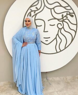 Nedaa Sharara Instagram - إطلالتي ليلة امس في حفل افتتاح مشروع هيلين 
اضخم سكن طالبات في الاردن تحديدا في محافظة اربد سُعدت بتواجدي 💙
@helenhousejo 
شكرا ل الشركة المنظمة لهذا الحدث
 الجميل المبدعين @icon51 
ميكب المبدعه الصديقه 💕@makeup_by_dareen 
فستاني اللي عم بلبسو لتاني مره 
من حلاوته من @ayaabuzahra_