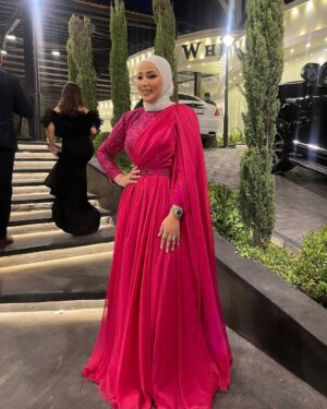 Nedaa Sharara Instagram - 🤍إطلالتي بحفل اليوم 

زفاف الاخ والصديق يزن النوباني والجميلة لينا 
الف مبروك حياييي الله يهنيكم 🤍

شكرا بيان العديلي على الفستان الحلو 
@bayan_aladili_designer 
وشكرا دارين بدره ع الميكب الرائع 
@makeup_by_dareen