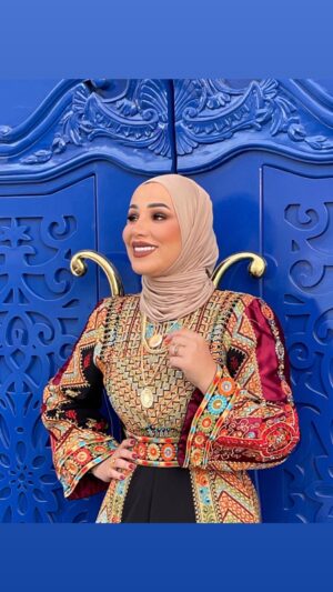 Nedaa Sharara Instagram - هاشمية اميرتنا👑 بكلماتي حبيت ابارك 
لصاحبي الجلالة ولسمو ولي العهد وسمو الاميره رجوه 
 بقدوم سمو الاميره ايمان بنت الحسين بن عبد الله 🇯🇴🤍