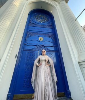 Nedaa Sharara Instagram - إطلالتي في حفلي اليوم في مهرجان جرش 💕

الميكب من ابداع  @jakoblambaz 
الفستان من الجميله  @bayan_aladili_designer