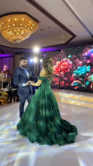 Nedaa Sharara Instagram - 💚 ومعاك الدنيا رايقه وضحكالي

احلى عروس @razanalsoudi 💚