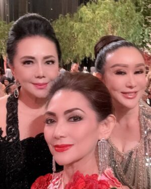 Nia Daniati Instagram - Acara Pernikahan Putra Hatta Rajasa & Putri Ello Kalla  Ritz Carlton Hotel Pasifik Place jakarta