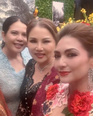 Nia Daniati Instagram - Acara Pernikahan Putra Hatta Rajasa & Putri Ello Kalla  Ritz Carlton Hotel Pasifik Place jakarta