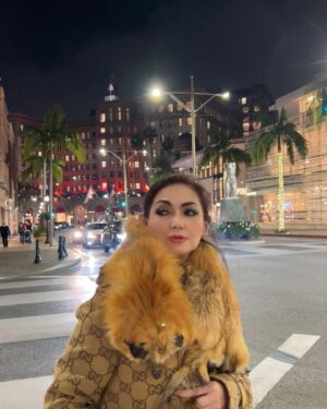 Nia Daniati Instagram - Bismillah… Melangkah Maju dengan Harapan yang indah,Mencintai Diri Sendiri Lebih Penting daripada Mencintai Orang Lain,Don’t Look Back with Regret,Look Foward with Hope,… 2024 Bahagia,Semangat 😉👌😇💖💖💖