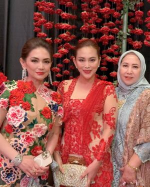 Nia Daniati Instagram - Acara Pernikahan Putra Hatta Rajasa & Putri Ello Kalla  Ritz Carlton Hotel Pasifik Place jakarta