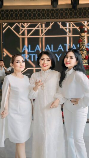 Nia Daniati Instagram - Lovely ❤️❤️❤️