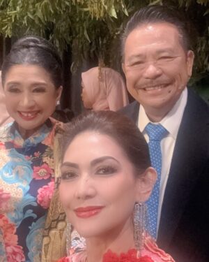 Nia Daniati Instagram - Acara Pernikahan Putra Hatta Rajasa & Putri Ello Kalla  Ritz Carlton Hotel Pasifik Place jakarta