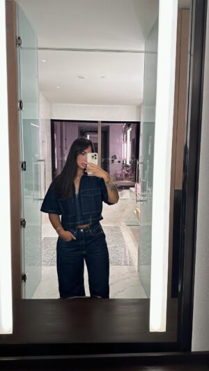 Noor El Zahed Instagram - Hair day with @favelinofficial ✨

Proudly made in Egypt! You can now use my Discount code "NourZ10" for 10% off!

@favelinofficial #favelin #holyhydrationrange