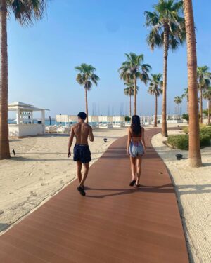 Noor Taher Instagram - a praia & the sun…❤️‍🔥