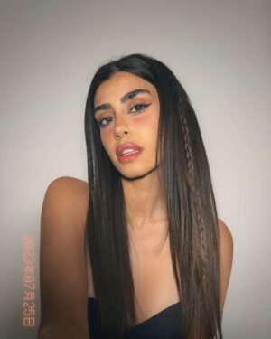 Noor Taher Instagram - she smiles!
