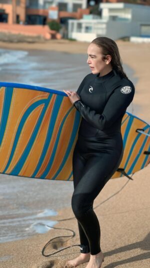 Noufissa Benchehida Instagram - #🏄‍♀️ #🌊#❄️