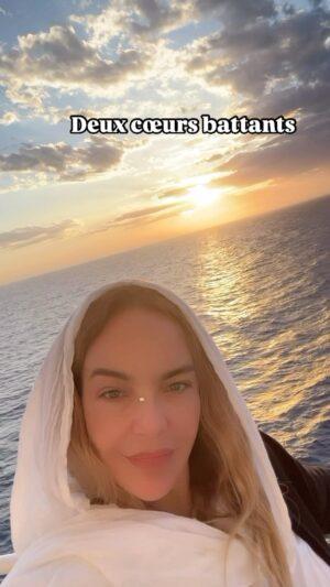 Noufissa Benchehida Instagram - #🎧 #✍🏻 #🎤 @noufissabenchehida_