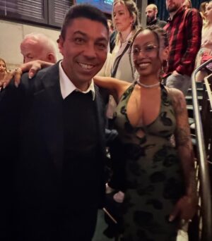 Nura Habib Omer Instagram - Auf meiner sidequest als Fußballspielerin bei dem @fcbayern habe ich mir leider mein Knie verletzt deshalb höre ich erstmal auf mit Fußball 🥲 Danke an alle die all die Jahre dabei waren & mich im Stadion supported haben 🥺❤️
Alle Fotos wurden von @nikobackspin geschossen 🥰