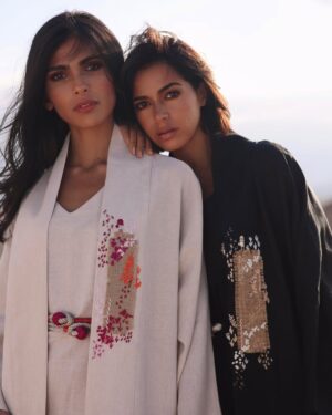 Ouidad Elma Instagram - New Campaign 
for @reewayaofficial 
Photography by @lanada_ 
Filmed by @redapater 
Mua @badr_anaami 
Studio @studio22agafay @lina_ahnakach 
Starring @ouidadelma and @fzius 
Art director @ouidadelma
@aloedagafay