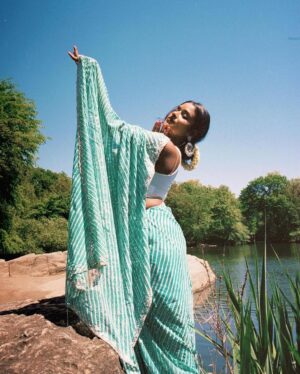 Oviya Santhakumar Instagram - I was in LOVE 🦢

Creative direction @my_ikigai._ 
Styling @rasikka.deorey @manasijsal
Photography  @samirah.v @myikigai_photography