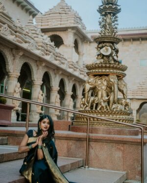 Oviya Santhakumar Instagram - Six yards of elegance, draped in tradition and woven with grace.”
Saree: A timeless symbol of beauty and heritage, flowing with stories of tradition and grace.
Photographed at @akshardhamusa, capturing the serenity and charm of Indian culture.

#SareeLove #IndianHeritage #TraditionalElegance #TimelessBeauty #CulturalGrace #SareeNotSari #templediaries
#SareeNotSari #TimelessTradition 
Pc: @sudhakar_3697 
Saree: @sundari_silks