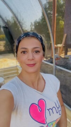 Paola Troncoso Instagram - Muchas gracias a todos por el cariño, no saben lo feliz que me hacen!!
Espero que se animen a hacer sus propias cosas en casa, quien dice que no sabe es porque no quiere aprender, jijijij. Buenas noches a todos ❤️ De a poco iré subiendo videos.