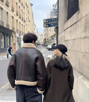 Park Bo-young Instagram - 멜로무비🎬🖤