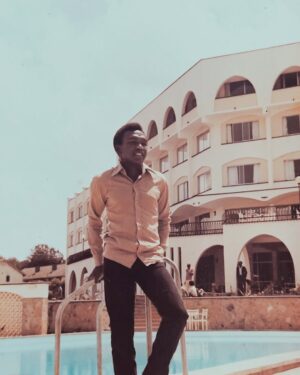 Patricia Kihoro Instagram - My dad would have turned 64 today. And instead of the pangs of pain I expected to feel today because there would be no morning phone call where we’d joke and go off on a tangent about many unrelated things, or a possible hang out if he was in town, the day surprised me with a ton of happy memories, and immense gratitude that he was my father. ❤️😊

I was speaking to someone yesterday about today’s date, what it means to me and my intentions moving forward and they said “This may sound corny but I see it as a chance to ‘march forth’ into a new season/future…” I don’t remember what she said verbatim but it was something along those lines, and we laughed about it as I told her how much I love it!

After allowing myself to heed advice and take a time out for as long as I needed to to turn inward, process, mourn, be gentle with myself, heal, and find peace with it all, and regain my strength, today does feel like a rebirth of sorts. And I’m glad I chose today, the day of my dad’s own birth to signify this for me.

I’ll also use this post to put it out into the world (but mostly as a reminder to look back to) that today, March 4th, marks the date that a project I’ve been working on bringing to life for the last couple of months finally exists outside of my head, and becomes a tangible thing. I bought the domain name today, and began the process of registration and I can’t wait to share what it is with you and why I’m doing it in honour of my dad.

I miss you Dad. Thank you for everything.
Happy Birthday! 😌🎊🎁 🕊️