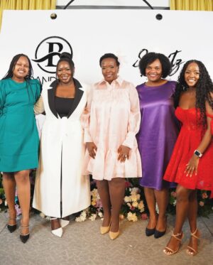 Patricia Kihoro Instagram - Is it too late to crush on some amazing women this Wednesday?

I’m still buzzing from @spritzhairstudio and @bandaribeauty’s Mother’s Day event last Saturday. Now, I’m not a mother… yet, but I was invited to bring someone special with me and so I convinced my aunt Shish to come with me and what a time we had!

I’m so grateful I got to spend the afternoon in the company of such beautiful, brilliant women. I’m so in awe of these women, most of whom I know personally. 

And the speaker!!! Yo @jennie.karina got all of us, from those in their 20s to those in their 50s on their feet, and she breathed life into every single one of us. (My reel is coming!😅 Feels like I’ve had to learn how to edit all over again and I’m still so slow).

Thank you so much @sheilandinda and @maureenbandari for hosting us. It was such a beautiful event!

All images (except the first) courtesy of @spritzhairstudio and @bandaribeauty. 

Spleng tings @mayonde and @arshley_riunga and I were wearing @bloom_kenya.
My sandals are from @sipdada and my hair is by @spritzhairstudio.

#WCW #MothersDay