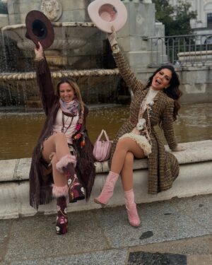 Patricia Manterola Instagram - ESPAÑA!!! Trabajo, amigos y momentos inolvidables que me llevo en el corazón!!! Gracias a todos por hacer de esta visita algo sumamente especial… los quiero!!!