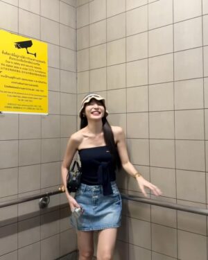 Phatchara Thabthong Instagram - You're my favorite person 🦖