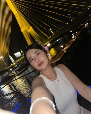 Pinyadar Salinvarradar Instagram - 🌝🛳️🥂