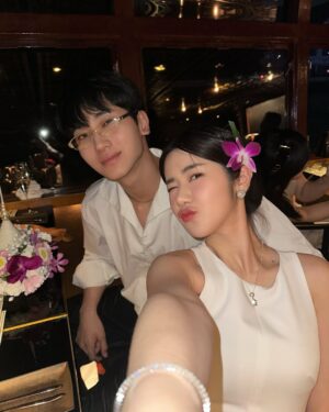 Pinyadar Salinvarradar Instagram - 🌝🛳️🥂