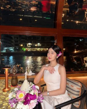 Pinyadar Salinvarradar Instagram - 🌝🛳️🥂