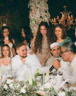 Ranna Raees Instagram - Am being a daddy’s girl forever🥹
Am blessed for having you in my life welly belly🤍
بحبك يا حب حياتي✨