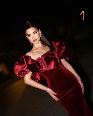 Rawan Bin Hussain Instagram - My favourite time of the year🥰🎄🎅😜❤️💋