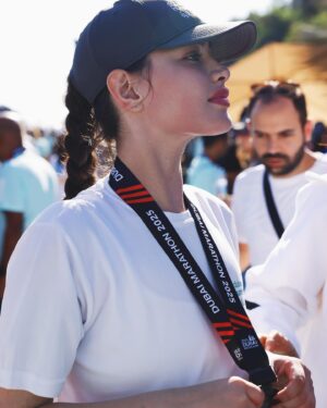 Rawan Bin Hussain Instagram - الحمدلله على نعمة الصحة🌸
كان المفروض اركض الـ ٤٢ كيلو ولكن للأسف بعد ما طحت في عيد ميلادي واذّيت ظهري، ماقدرت 
فخوره بنفسي إني خلّصت سباق الـ١٠ كيلوميتر☑️