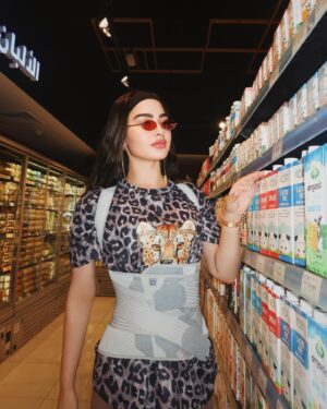 Rawan Bin Hussain Instagram - Fractured spine but still slaying🥹💅