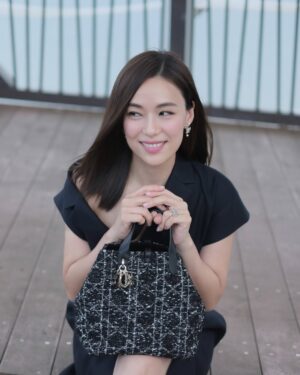 Rebecca Lim Instagram - When in doubt, wear black 🫶🏻🖤🫶🏻 
@Dior #Dior #DiorSS25