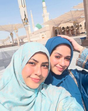 Reem Shaikh Instagram - Eid Mubarak 🤍

My best Eid till date. Allah ka Bohot Bohot shukar hai for everything. 
alhamdulillah For everything. 

 Thank you @cosmictours