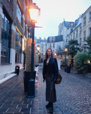 Rima Zeidan Instagram - Evening walks, leather jackets, sous la pluie.

綿綿細雨的巴黎。

@allsaintstaiwan