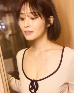 Rin Takahashi Instagram - どんな日曜日をお過ごしですか？✨
最近冷えるから風邪引かないようにね🌸

📷 @id__3