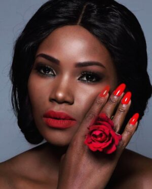 Ruth Ndulu Maingi Instagram - 🌹♥️

#weekend #love #loveislove #loveyourself #explore #gemini #geminiseason