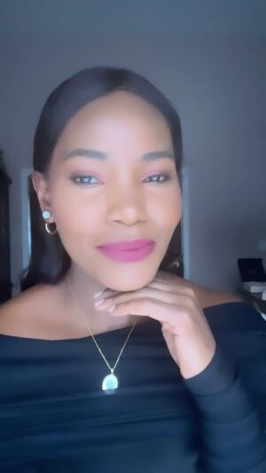 Ruth Ndulu Maingi Instagram - ✨Pearls are simply unique. Their uniqueness stands above all trends, making them suitable and complementing each skin tone, hair colour, and eye colour.

✨Pearls symbolise class and elegance, and their timeless appeal makes them a staple in any jewellery collection

✨ @prealajewels understands the importance of pearls in our collection. They never compromise on the quality of their pearls and they deliver just what we need;classy and elegant pearl jewels.

✨Adorning 

-8-8.5mm White Freshwater Round
Pearl Hoop Earrings

-7.0-8.0mm White Freshwater Pearl
Oval Shell Pendant

From @prealajewels 

✨Get yourself some of their unique jewels, use link on my bio for a discount ✨

#ad #pearl #pearls #preala #explore #explorepage #jewelry #jewels #classic #classicpearls #gift #giftideas #valentines #prealajewels #unboxing #valentines #valentineday #valentinegift #love #february #monthoflove