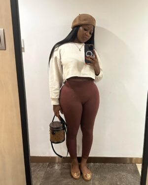 Salma Mumin Instagram - Fully loaded 🌟🏅🧚🏾‍♀️💀✈️