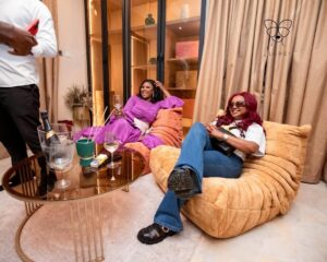 Salma Mumin Instagram - Moments from the just launched @lure_gh ‘s flagship store 🏬.

Still can’t believe the love shown by all of you.
Forever indebted to you all 🩷🥂

Thanks to @mionettoproseccousa for making sure our guests classes never run empty