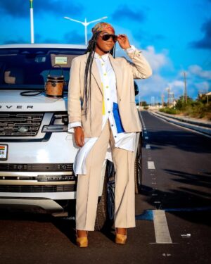 Salma Mumin Instagram - SILENCE OBVIOUSLY CANT  BE GOLDEN IN THIS GHANA 🇬🇭 

@roverfestafrica is this 9th November.
Background story of Roverfest 

Roverfest is a unique event celebrating the luxury and diversity of Land Rover vehicles, from Range Rovers to Defenders and more. The first edition took place in October 2023 with an impressive turnout, leading to a highly demanded Christmas edition in December 2023.

Roverfest welcomes all Land Rover enthusiasts, regardless of the model they own. This year, Roverfest 2024 will be held at Ghud Park inside Accra Mall, starting at 2 PM. Attendees can look forward to a range of activities, including health screenings by Ridge Medical Center professionals, sip-and-paint sessions, a Land Rover convoy, live performances, car care maintenance and more.

The Rover convoy, featuring 40 sleek vehicles, will depart at 2 PM from a designated location to the event grounds. 

One significant thing this year is, proceeds from this Roverfest24  will go towards providing  wheelchairs to support our physically challenged community members so we also raising funds anyone who wanna support can check @roverfestafrica socials for details n donate plus we also promoting peace among each other towards the general elections, we believe when we meet and share some drinks we will be united and not to attack each other as we head towards the elections 

Big thanks to all sponsors this year 
LifeTaste beverages 
Adb
Hollard insurance 
Ridge medical Center 
DVLA 
Cricova winery
Autodash supply

Tickets are available for 100 GHS and can be purchased dial *713*33*933# or call 0502367987 for table reservations.