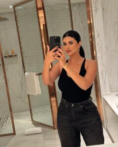 Actress Salma Rachid HD Photos and Wallpapers January 2025