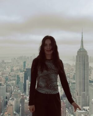 Salsabiela A Instagram - I like this place and could
willingly waste my time in it❣️