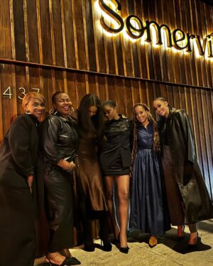 Sanaa Lathan Instagram - Got out the house last night 🤎 #GabrielleUnion #Ipsy #somerville